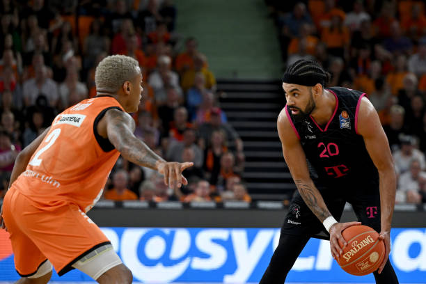 射稳定性和 射稳定性和